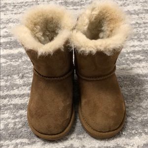 Toddler girl Ugg boots size 6